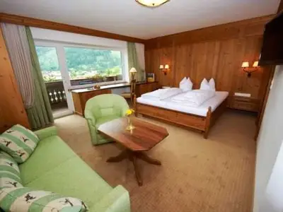 Doppelzimmer für 2 Personen in Tannheim 8/10