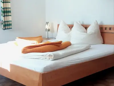 Doppelzimmer für 2 Personen (20 m²) in Tannheim 2/10