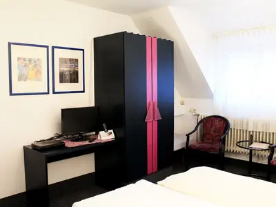 Doppelzimmer für 2 Personen (15 m²) in Tauberbischofsheim 5/8
