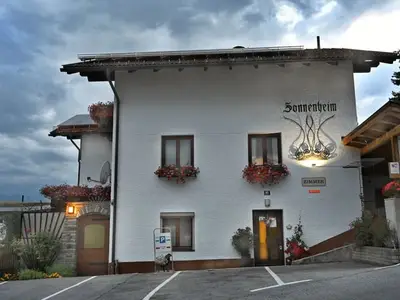 Doppelzimmer für 2 Personen (16 m²) in Thaur 5/10