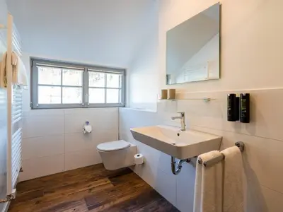 Doppelzimmer für 2 Personen in Titisee-Neustadt 5/8