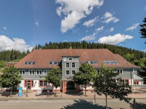 22215251-Doppelzimmer-2-Titisee-Neustadt-300x225-5