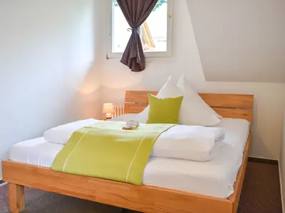 Doppelzimmer mit eigener Dusche und Gemeinschaft WC