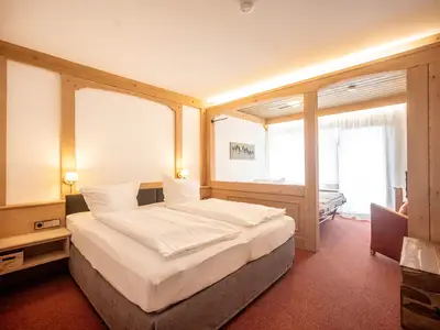 Komfort Doppelzimmer mit Boxspringbetten von Schramm Beds