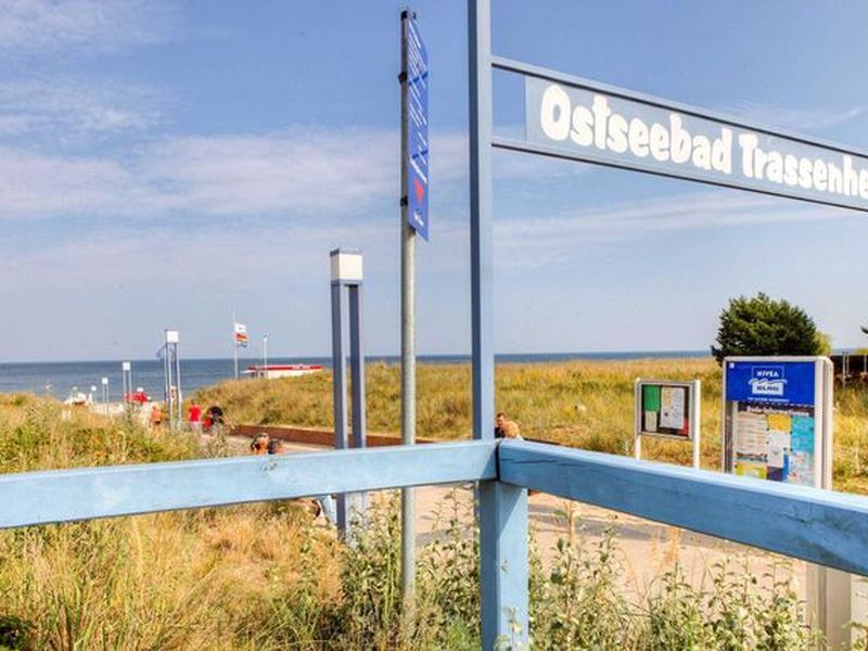 23978276-Doppelzimmer-4-Trassenheide (Ostseebad)-800x600-2