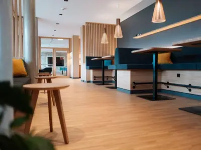 Doppelzimmer für 2 Personen (25 m²) in Treffen 8/10