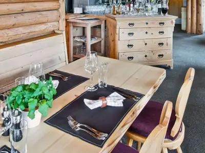 Doppelzimmer für 3 Personen in Trin 8/10