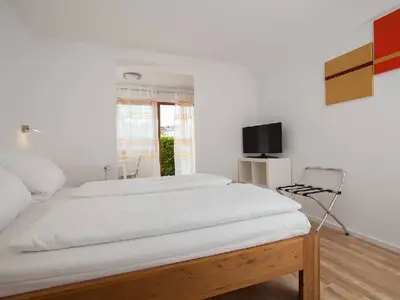 Doppelzimmer für 2 Personen in Uhldingen-Mühlhofen 2/10