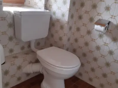 Doppelbettzimmer 2 - Eigenes Etagen-WC