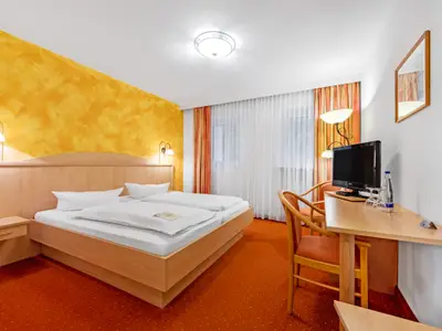 Doppelzimmer mit Balkon