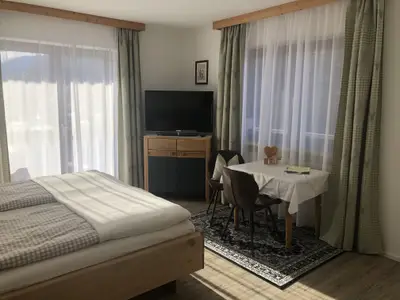 Sitzgelegenheiten mit TV