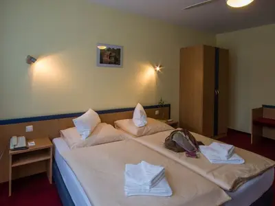 Doppelzimmer für 2 Personen (18 m²) in Vetschau 6/6