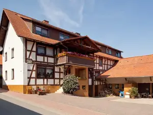 Doppelzimmer für 2 Personen (16 m²) in Harbshausen