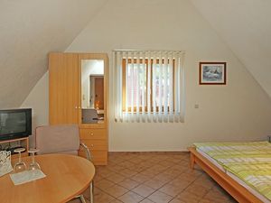 20088611-Doppelzimmer-2-Vogtsburg-300x225-2