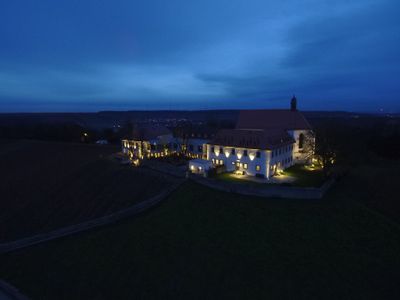 Die Vogelsburg am Abend - hoch über der Mainschleife