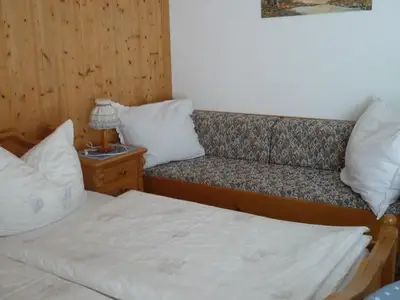 Doppelzimmer für 3 Personen (16 m²) in Stein an der Enns 6/8