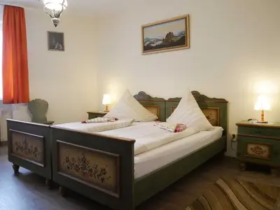 Doppelzimmer für 3 Personen (18 m²) in Strümpfelbrunn 8/9