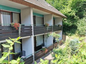 22374211-Doppelzimmer-2-Waldkirch-300x225-2