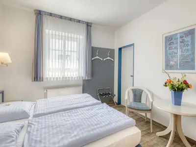 Doppelzimmer für 2 Personen (17 m²) in Waren (Müritz) 9/10