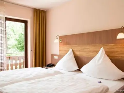 Doppelzimmer für 3 Personen (20 m²) in Weilbach 6/10