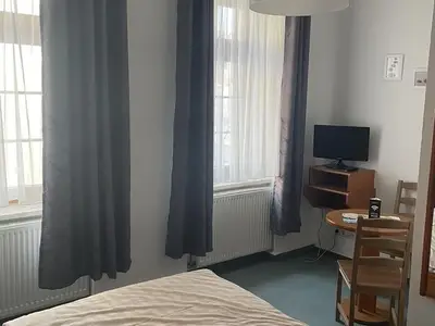 Doppelzimmer für 2 Personen (15 m²) in Weißenfels 7/10