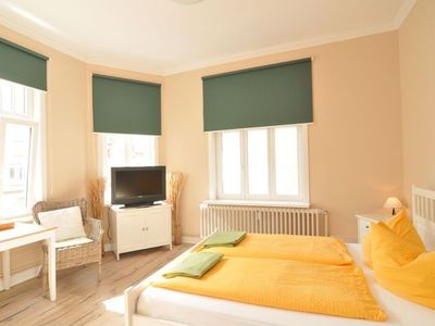 Doppelzimmer für 2 Personen (30 m²) in Westerland (Sylt) 2/4