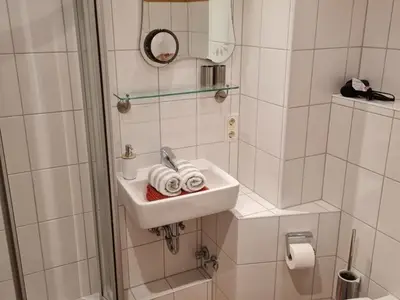 Doppelzimmer für 2 Personen (14 m²) in Westerland (Sylt) 5/10