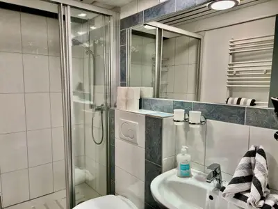 Doppelzimmer für 2 Personen (26 m²) in Westerland (Sylt) 5/10