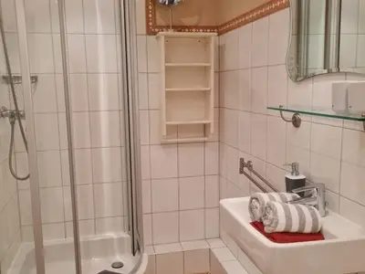 Doppelzimmer für 2 Personen (14 m²) in Westerland (Sylt) 9/10