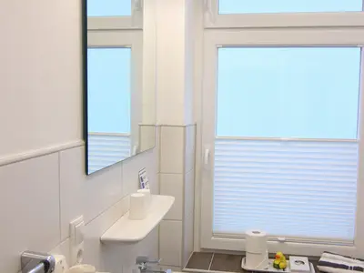 Doppelzimmer für 2 Personen (27 m²) in Westerland (Sylt) 5/8