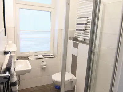 Doppelzimmer für 2 Personen (27 m²) in Westerland (Sylt) 8/8
