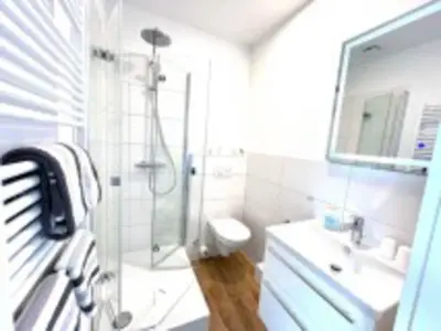 Doppelzimmer für 2 Personen (20 m²) in Westerland (Sylt) 8/9