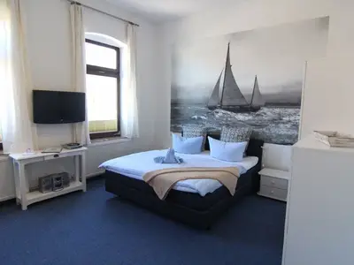 Doppelzimmer für 2 Personen (25 m²) in Westerland (Sylt) 1/10