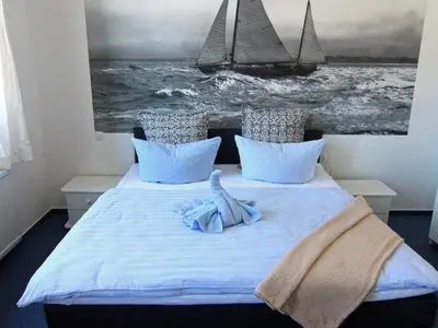 Doppelzimmer für 2 Personen (25 m²) in Westerland (Sylt) 4/10
