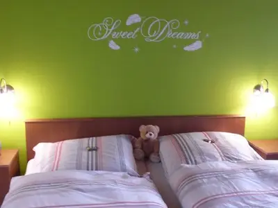Doppelzimmer für 3 Personen (25 m²) in Weyregg am Attersee 8/9