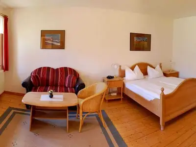 Doppelzimmer für 2 Personen (22 m²) in Wiek auf Rügen 2/4