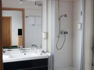 Bad Doppelzimmer Upland