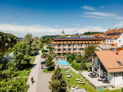 Außenansicht Pool Ha