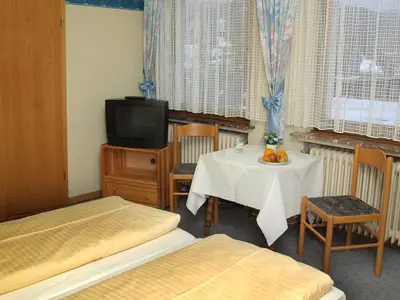 Doppelzimmer für 3 Personen in Winterberg 2/9