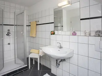 Doppelzimmer für 2 Personen (16 m²) in Winterberg 9/10