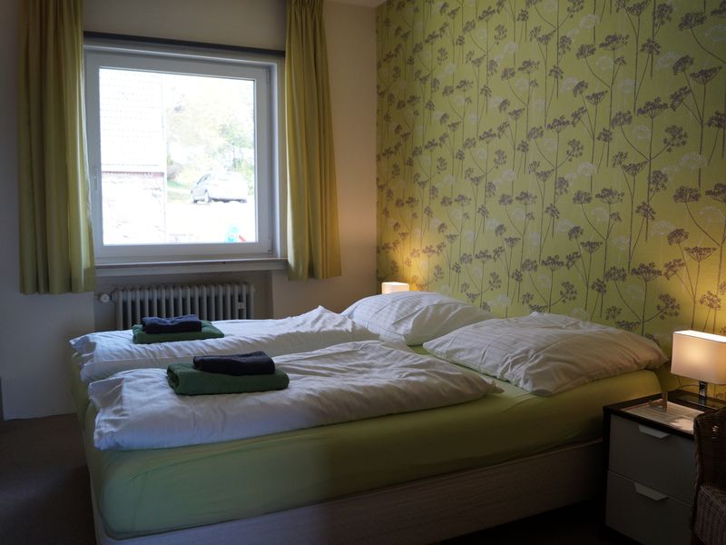 23311540-Doppelzimmer-3-Winterberg-800x600-2