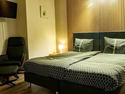 Doppelzimmer für 2 Personen (24 m²) in Winterberg 2/6