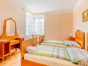 23310675-Doppelzimmer-2-Würflach-300x225-1