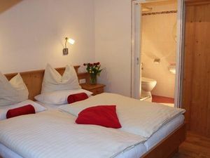 18580439-Doppelzimmer-2-Zell am Moos-300x225-1