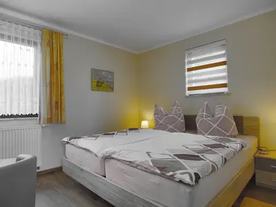 Doppelzimmer für 2 Personen (16 m²) in Zingst 2/8
