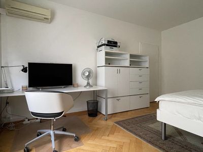 Doppelzimmer für 2 Personen (19 m²) in Zürich 6/10