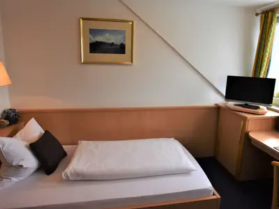 Einzelzimmer für 1 Person in Albstadt 2/4