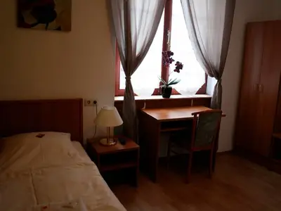 Einzelzimmer für 1 Person (12 m²) in Alzey 6/8