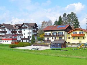 23533666-Einzelzimmer-1-Attersee-300x225-5