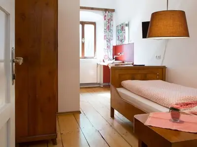 Einzelzimmer für 1 Person (12 m²) in Nußdorf Am Attersee 8/10